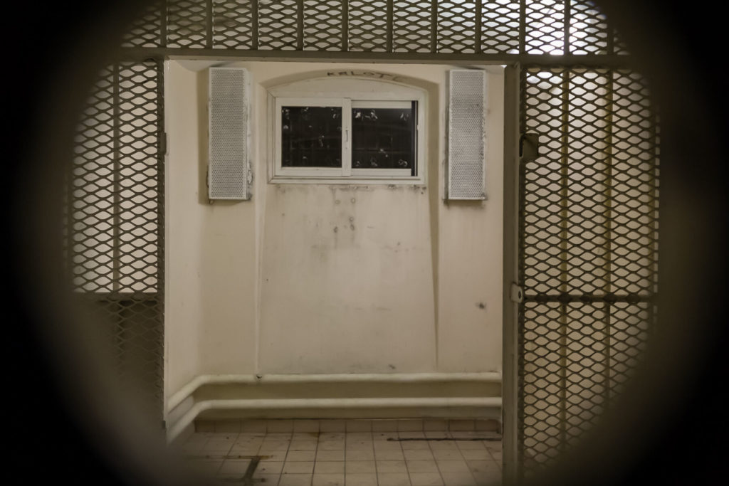 Thailand-Prison-Cell-1024x683